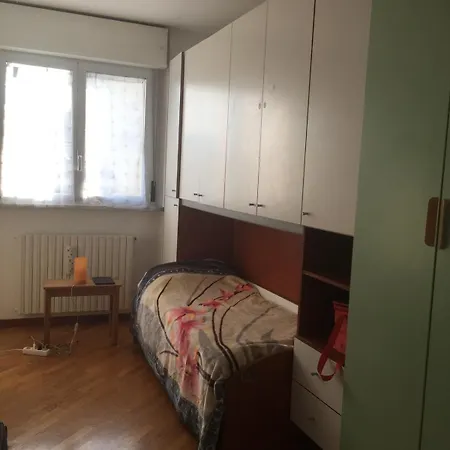 - Luminoso Con Box Prvato Apartament *