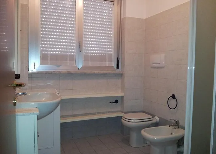 - Luminoso Con Box Prvato * Bergamo