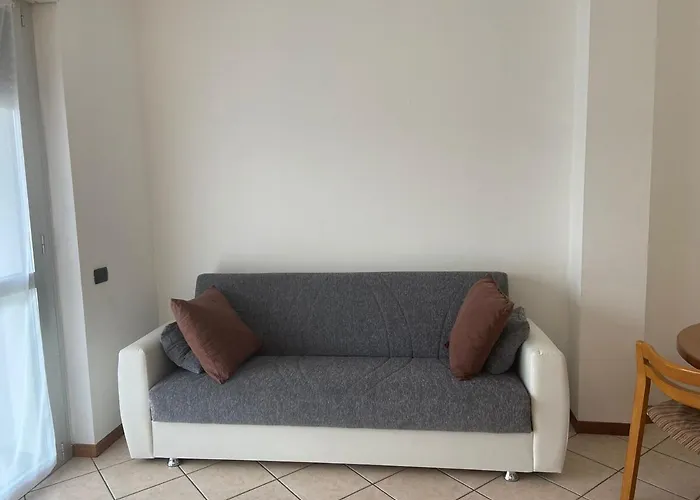 Apartament - Luminoso Con Box Prvato *