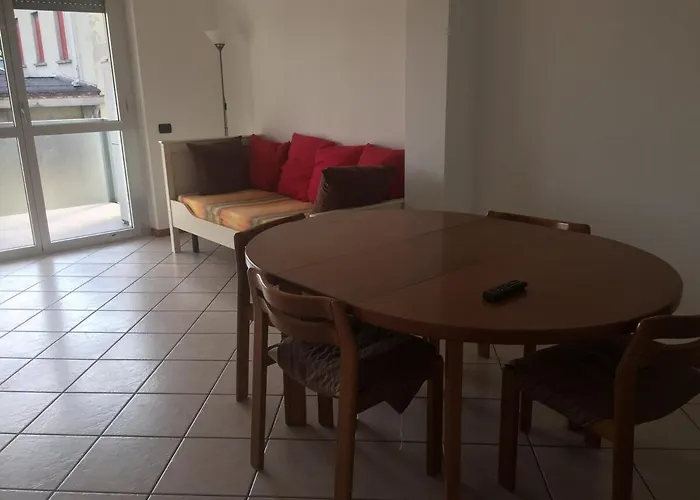 Apartament - Luminoso Con Box Prvato *