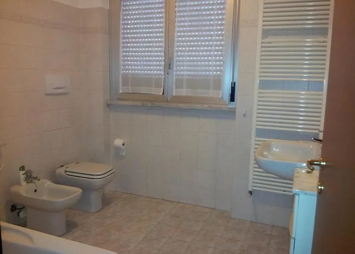 - Luminoso Con Box Prvato Apartament Bergamo