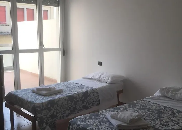 - Luminoso Con Box Prvato Apartament *